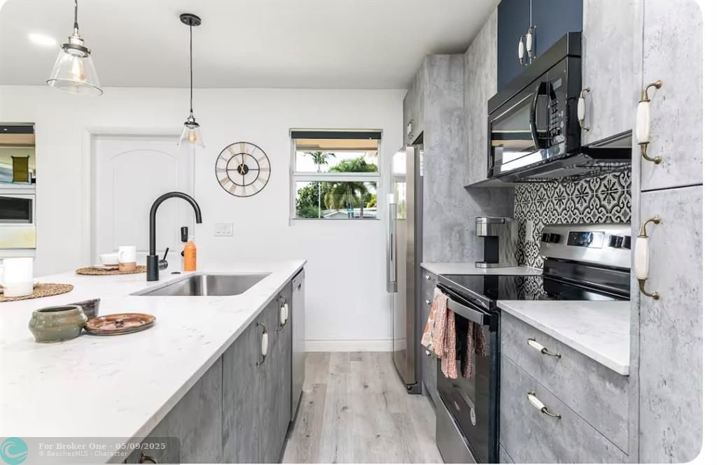 For Rent: $5,500 (3 beds, 2 baths, 0 Square Feet)