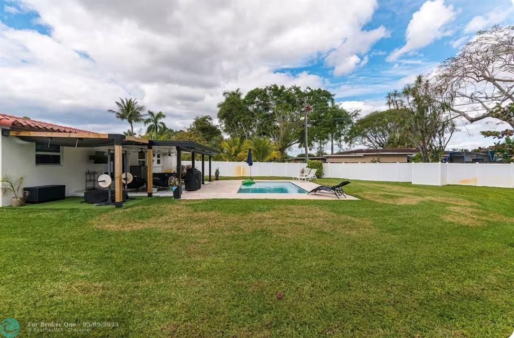 For Rent: $5,500 (3 beds, 2 baths, 0 Square Feet)