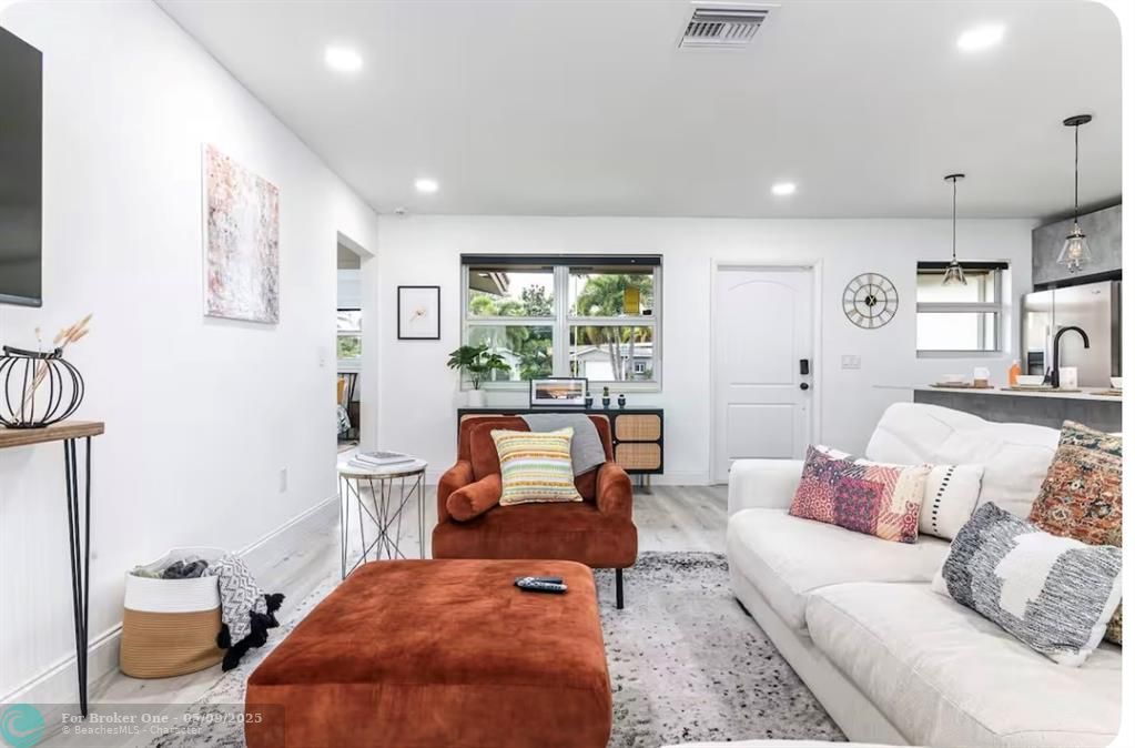 For Rent: $5,500 (3 beds, 2 baths, 0 Square Feet)