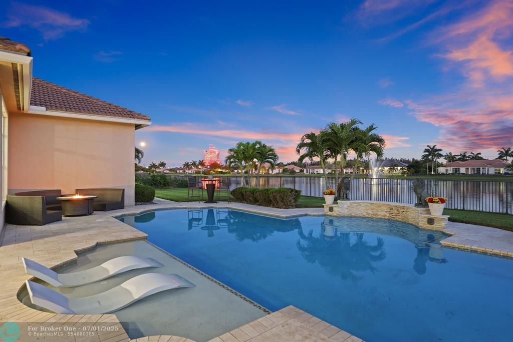 For Sale: $2,695,000 (4 beds, 4 baths, 5221 Square Feet)