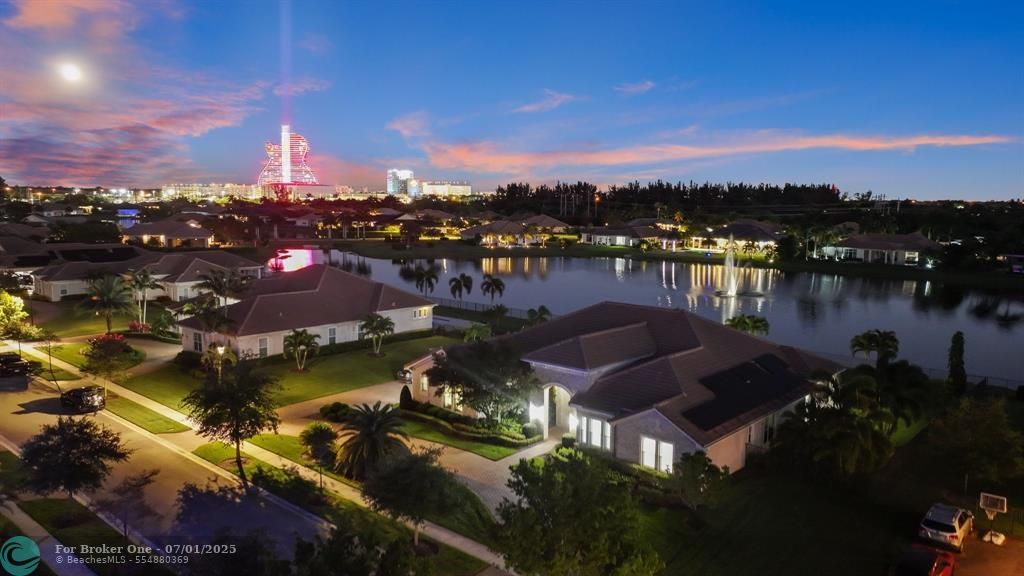 For Sale: $2,695,000 (4 beds, 4 baths, 5221 Square Feet)