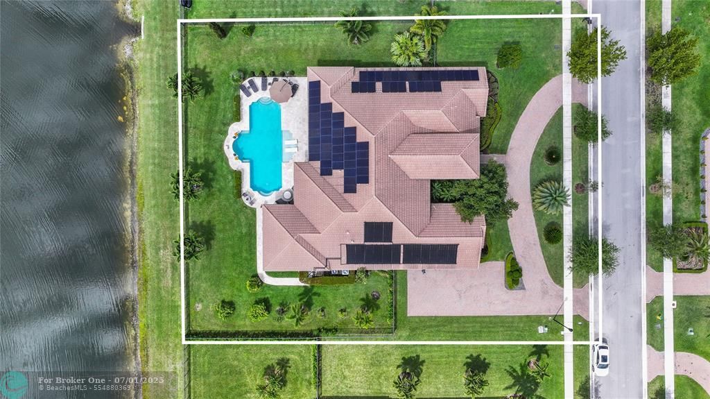 For Sale: $2,695,000 (4 beds, 4 baths, 5221 Square Feet)