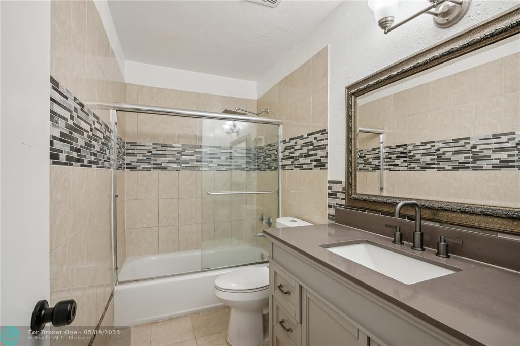 For Sale: $325,000 (4 beds, 2 baths, 1500 Square Feet)