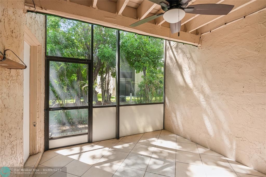 For Sale: $325,000 (4 beds, 2 baths, 1500 Square Feet)