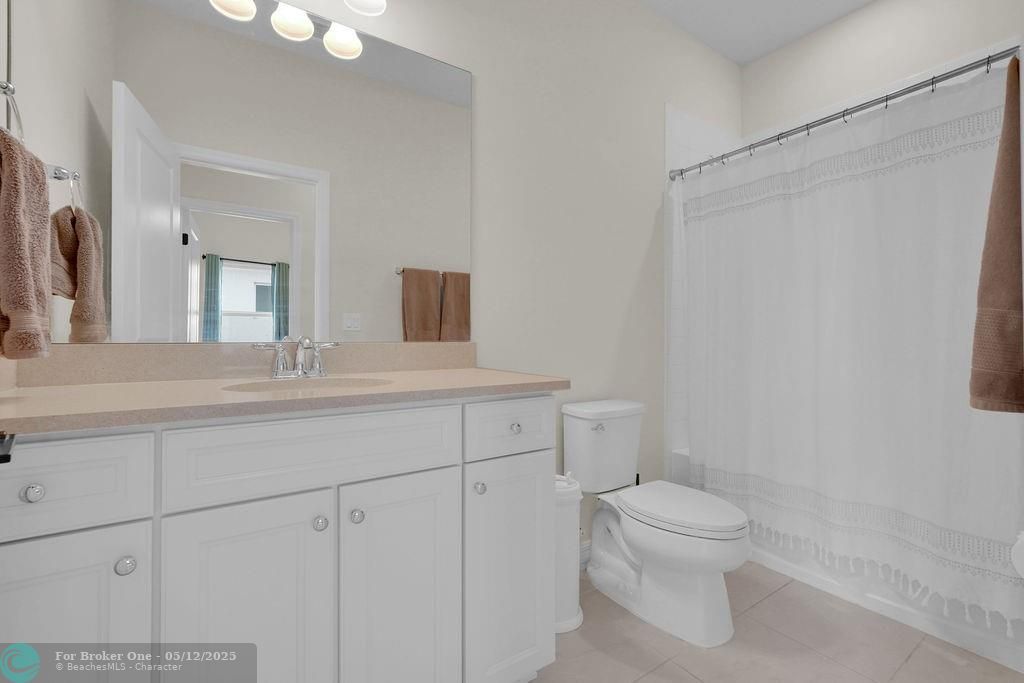 For Sale: $947,000 (3 beds, 2 baths, 2220 Square Feet)