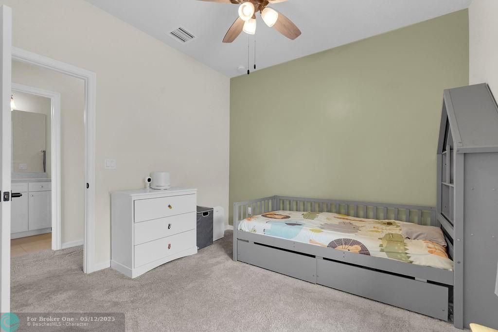 For Sale: $947,000 (3 beds, 2 baths, 2220 Square Feet)