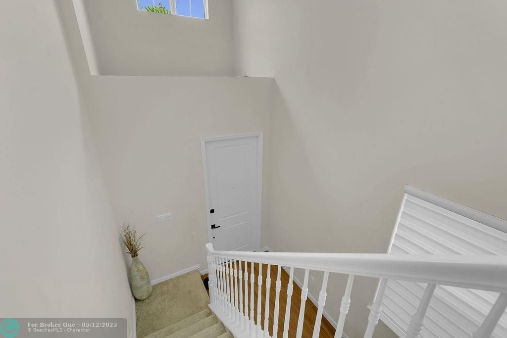 For Sale: $947,000 (3 beds, 2 baths, 2220 Square Feet)