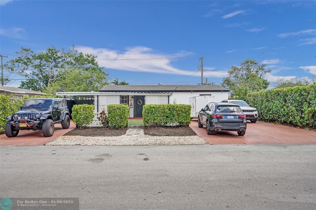 For Sale: $529,000 (3 beds, 2 baths, 1520 Square Feet)
