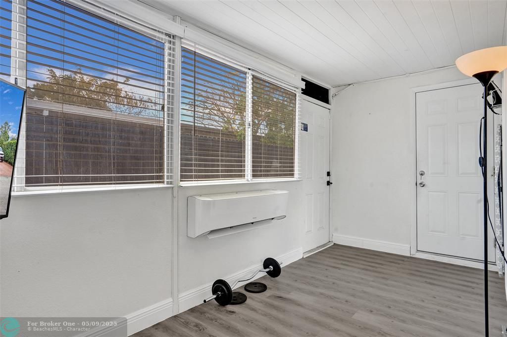 For Sale: $529,000 (3 beds, 2 baths, 1520 Square Feet)