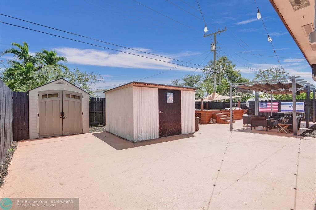 For Sale: $529,000 (3 beds, 2 baths, 1520 Square Feet)