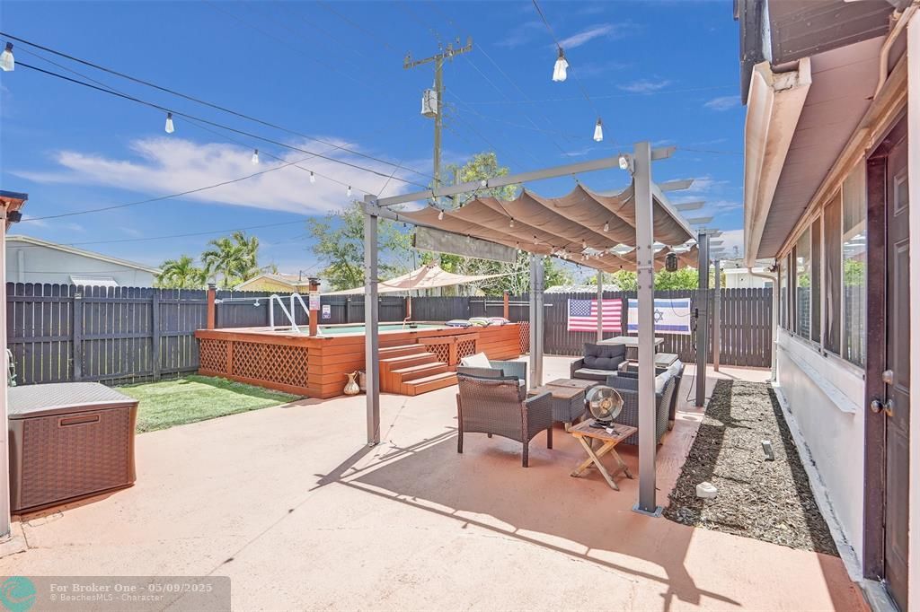 For Sale: $529,000 (3 beds, 2 baths, 1520 Square Feet)