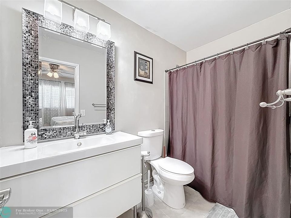 For Sale: $150,000 (2 beds, 2 baths, 944 Square Feet)