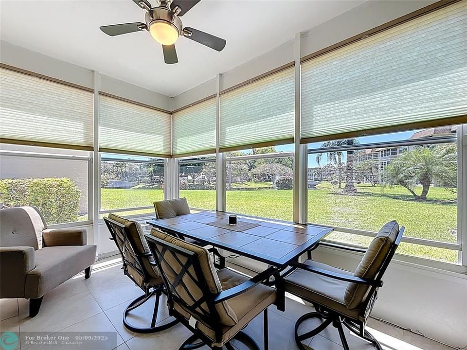 For Sale: $150,000 (2 beds, 2 baths, 944 Square Feet)