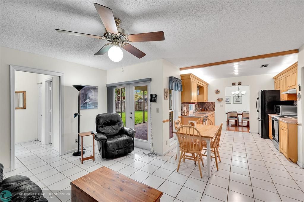 For Sale: $545,000 (3 beds, 2 baths, 1618 Square Feet)