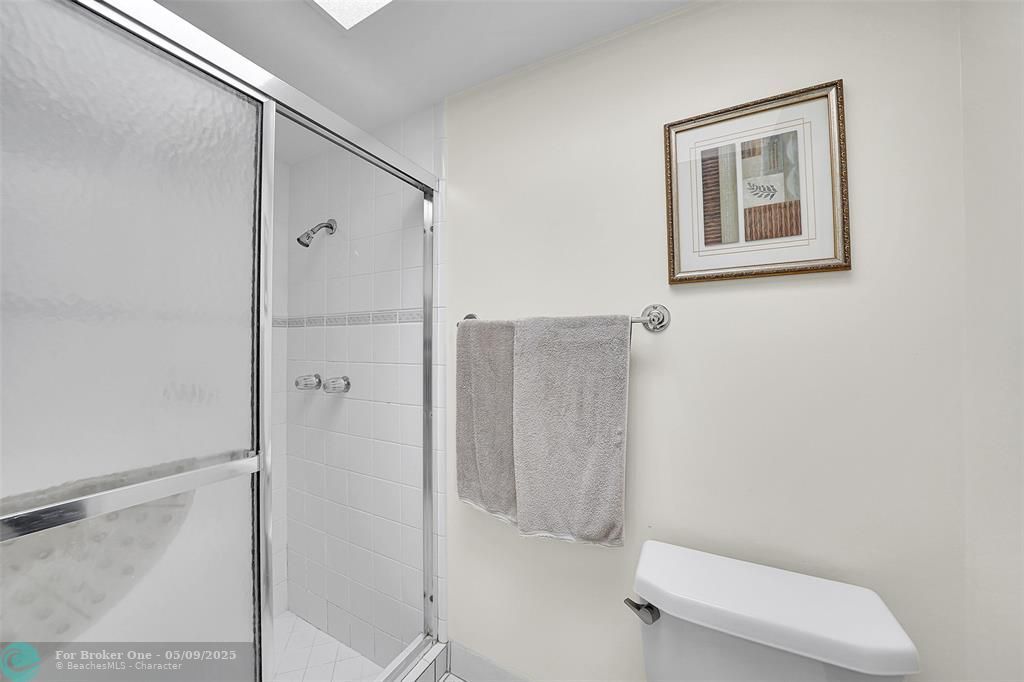 For Sale: $545,000 (3 beds, 2 baths, 1618 Square Feet)