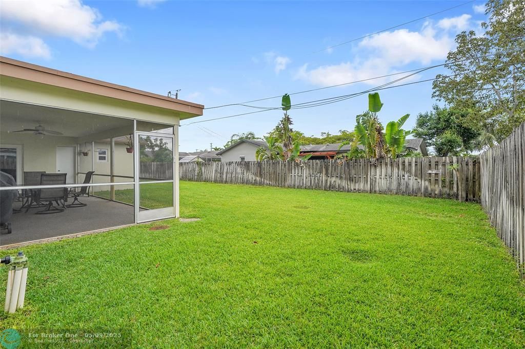 For Sale: $545,000 (3 beds, 2 baths, 1618 Square Feet)