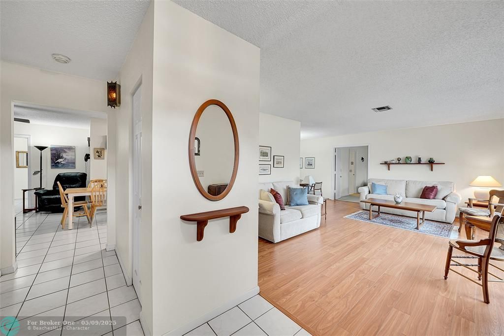 For Sale: $545,000 (3 beds, 2 baths, 1618 Square Feet)
