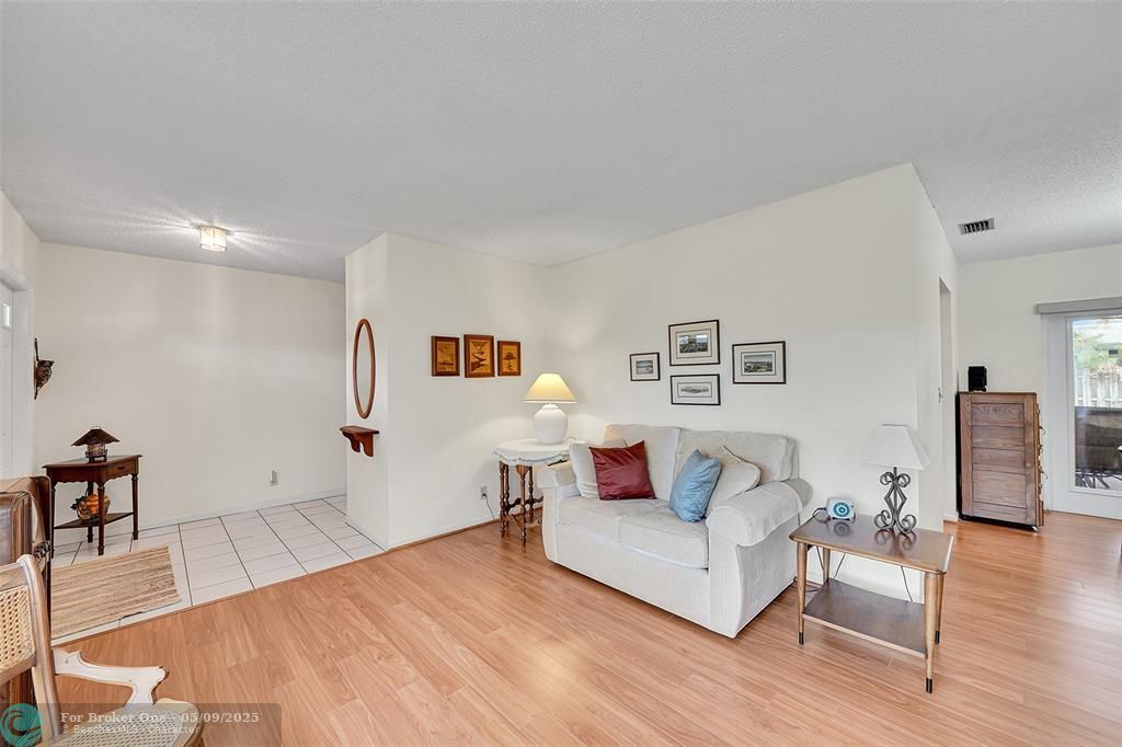 For Sale: $545,000 (3 beds, 2 baths, 1618 Square Feet)