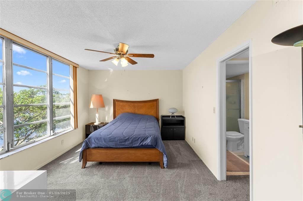 For Rent: $2,000 (2 beds, 2 baths, 1150 Square Feet)
