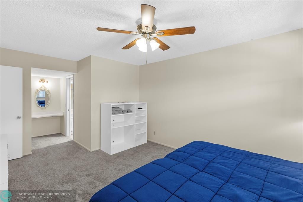 For Rent: $2,000 (2 beds, 2 baths, 1150 Square Feet)