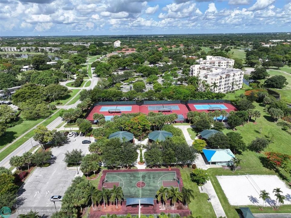 For Rent: $2,000 (2 beds, 2 baths, 1150 Square Feet)