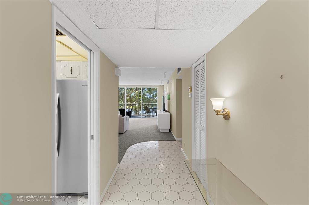 For Rent: $2,000 (2 beds, 2 baths, 1150 Square Feet)