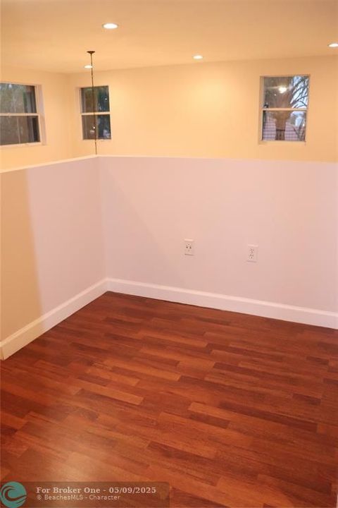 For Rent: $3,995 (4 beds, 2 baths, 2497 Square Feet)