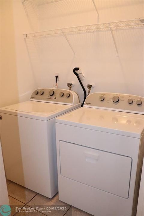 For Rent: $3,995 (4 beds, 2 baths, 2497 Square Feet)