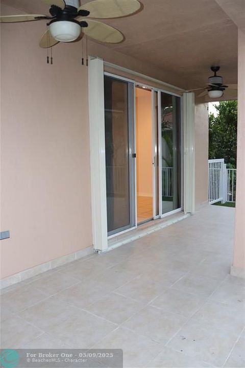 For Rent: $3,995 (4 beds, 2 baths, 2497 Square Feet)