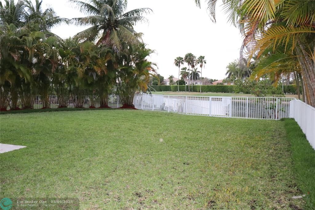 For Rent: $3,995 (4 beds, 2 baths, 2497 Square Feet)