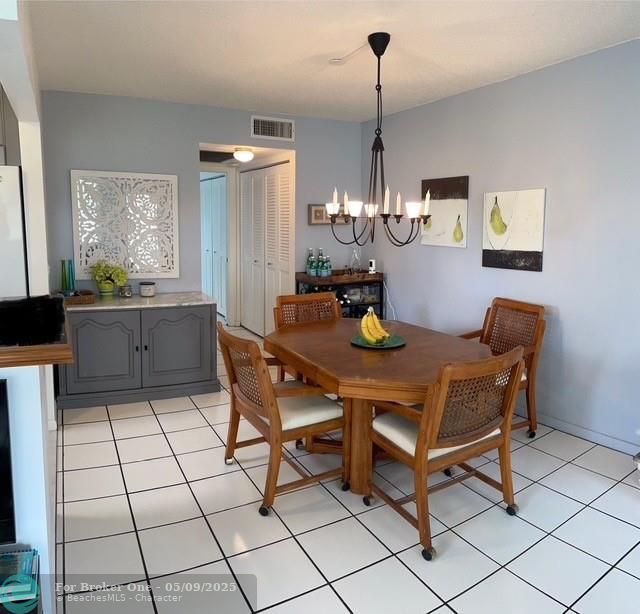 For Sale: $139,500 (1 beds, 1 baths, 700 Square Feet)
