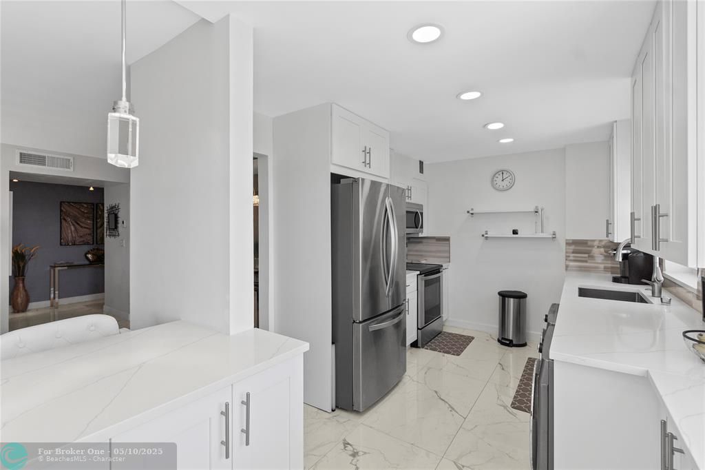 For Sale: $774,777 (2 beds, 2 baths, 1540 Square Feet)