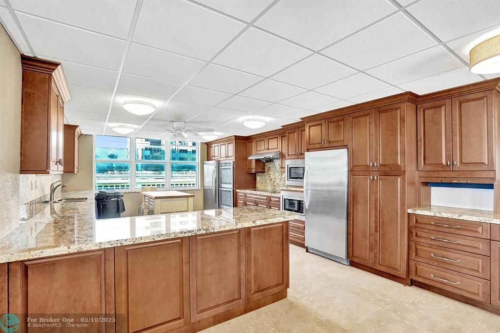 For Sale: $774,777 (2 beds, 2 baths, 1540 Square Feet)
