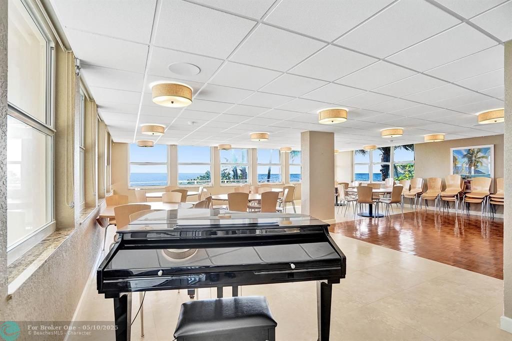 For Sale: $774,777 (2 beds, 2 baths, 1540 Square Feet)