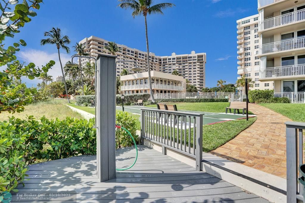 For Sale: $774,777 (2 beds, 2 baths, 1540 Square Feet)