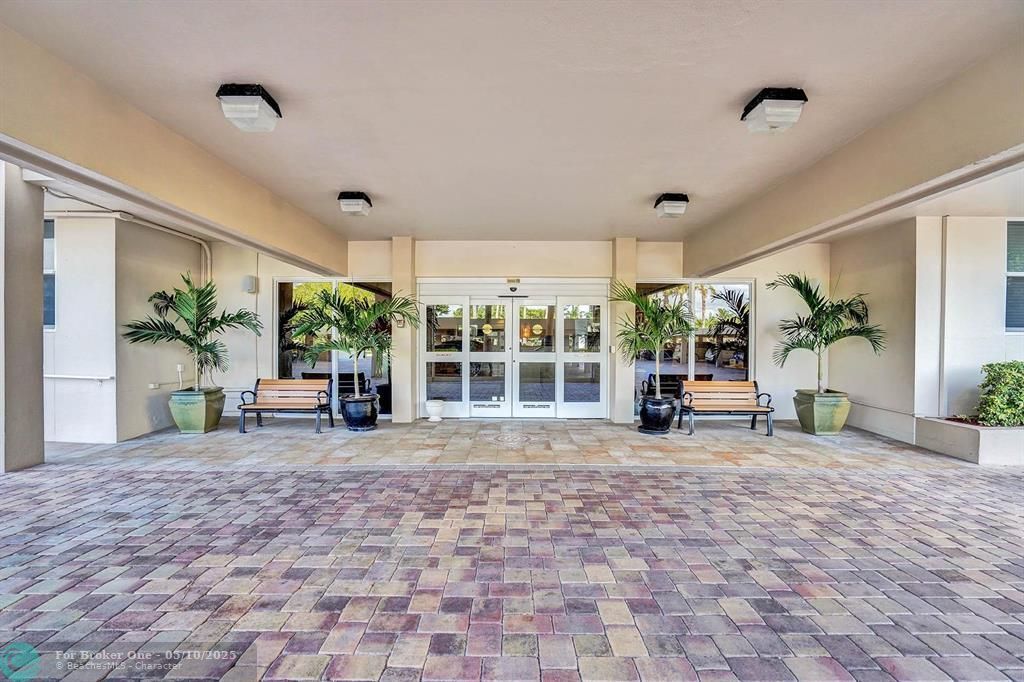 For Sale: $774,777 (2 beds, 2 baths, 1540 Square Feet)