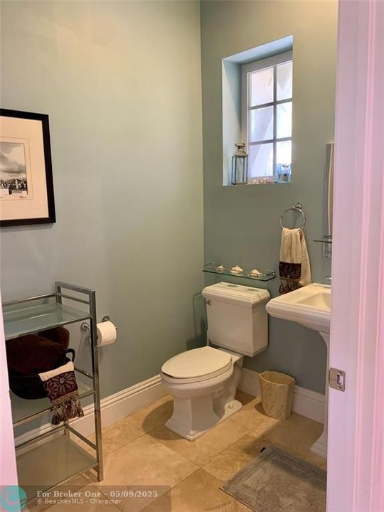 For Rent: $6,500 (3 beds, 4 baths, 2032 Square Feet)