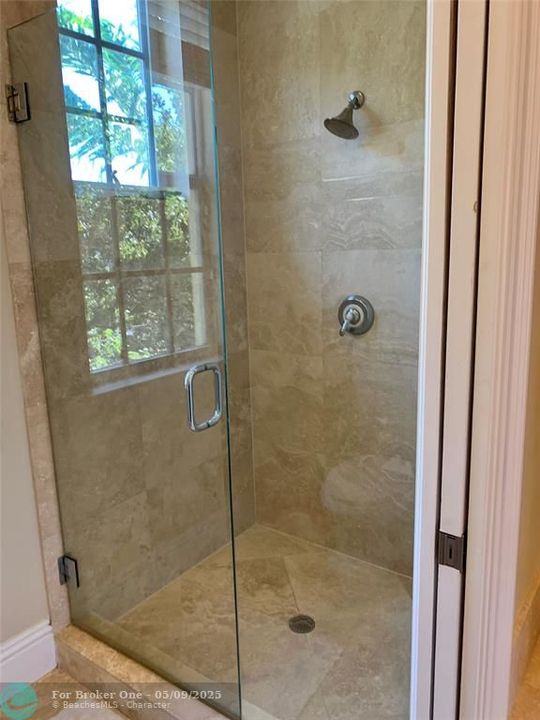 For Rent: $6,500 (3 beds, 4 baths, 2032 Square Feet)