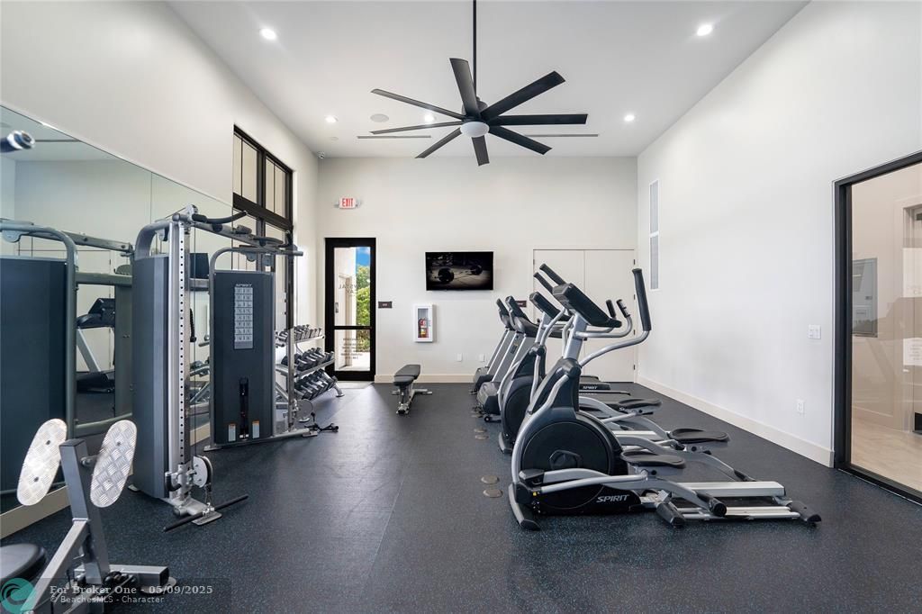For Sale: $415,000 (3 beds, 3 baths, 1328 Square Feet)