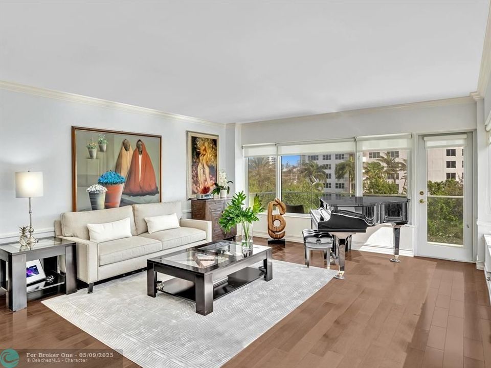 For Sale: $1,119,000 (2 beds, 2 baths, 1284 Square Feet)