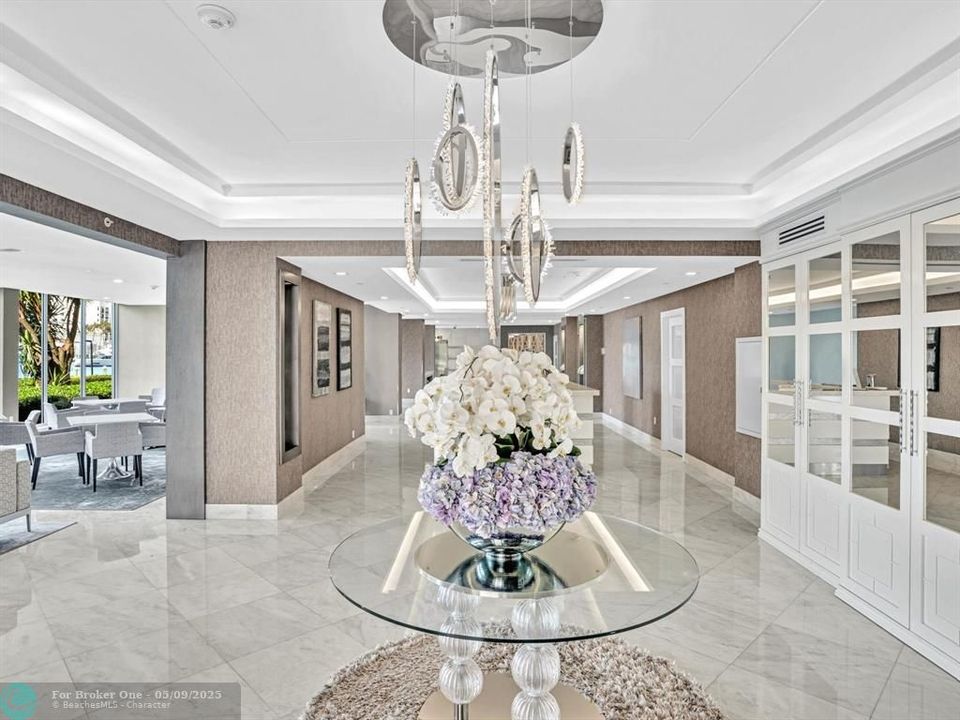 For Sale: $1,119,000 (2 beds, 2 baths, 1284 Square Feet)
