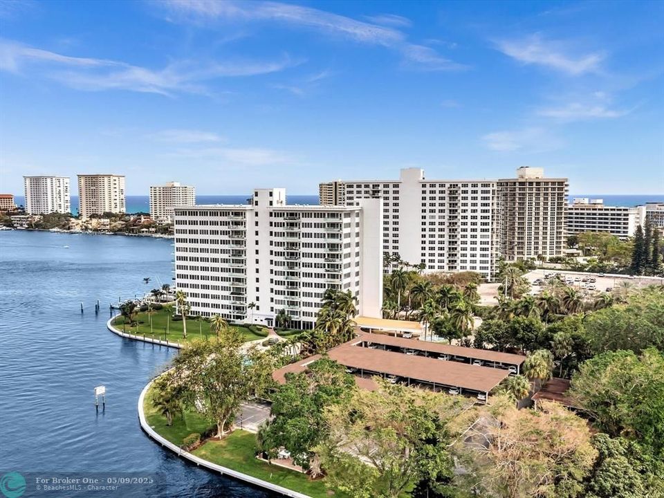 For Sale: $1,119,000 (2 beds, 2 baths, 1284 Square Feet)