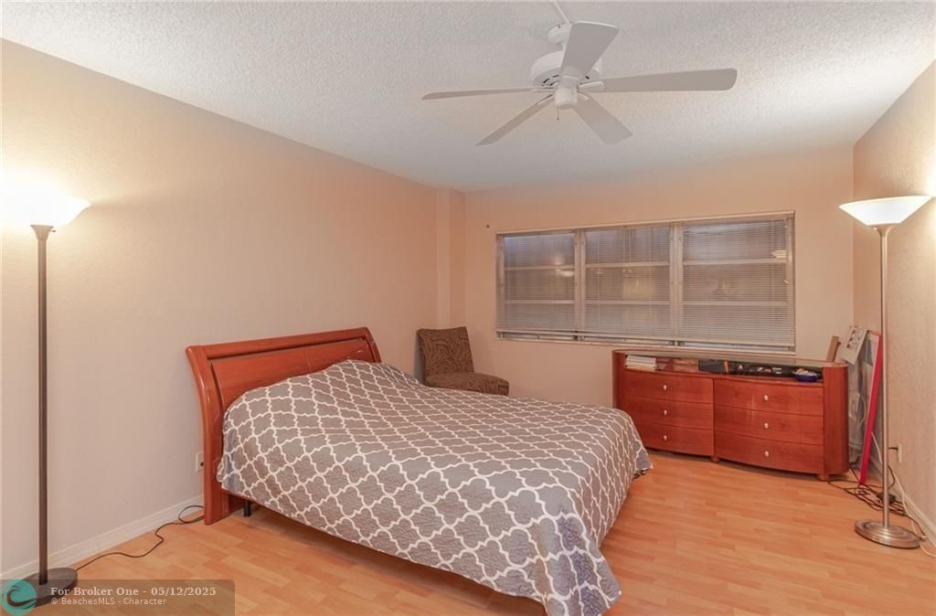 For Sale: $455,000 (3 beds, 2 baths, 1706 Square Feet)