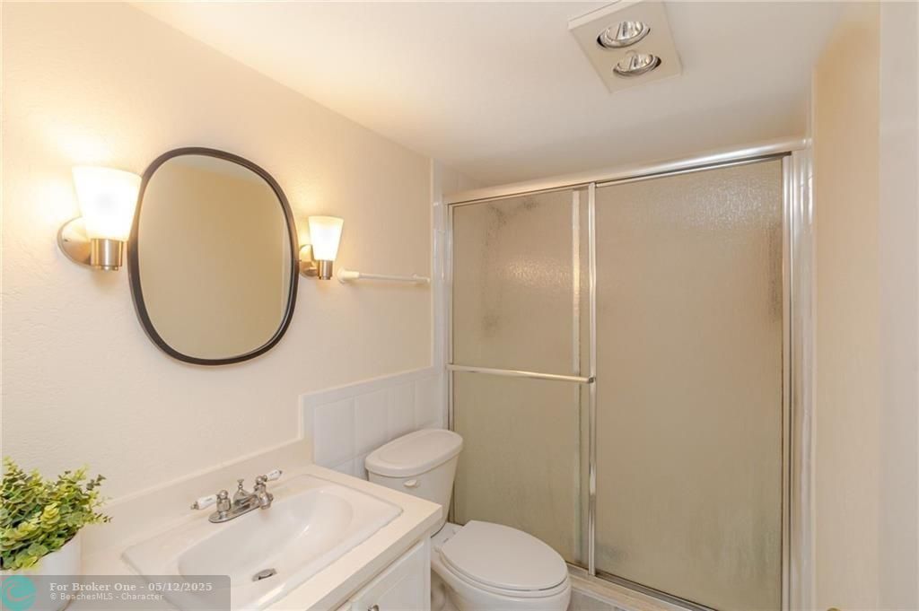 For Sale: $455,000 (3 beds, 2 baths, 1706 Square Feet)