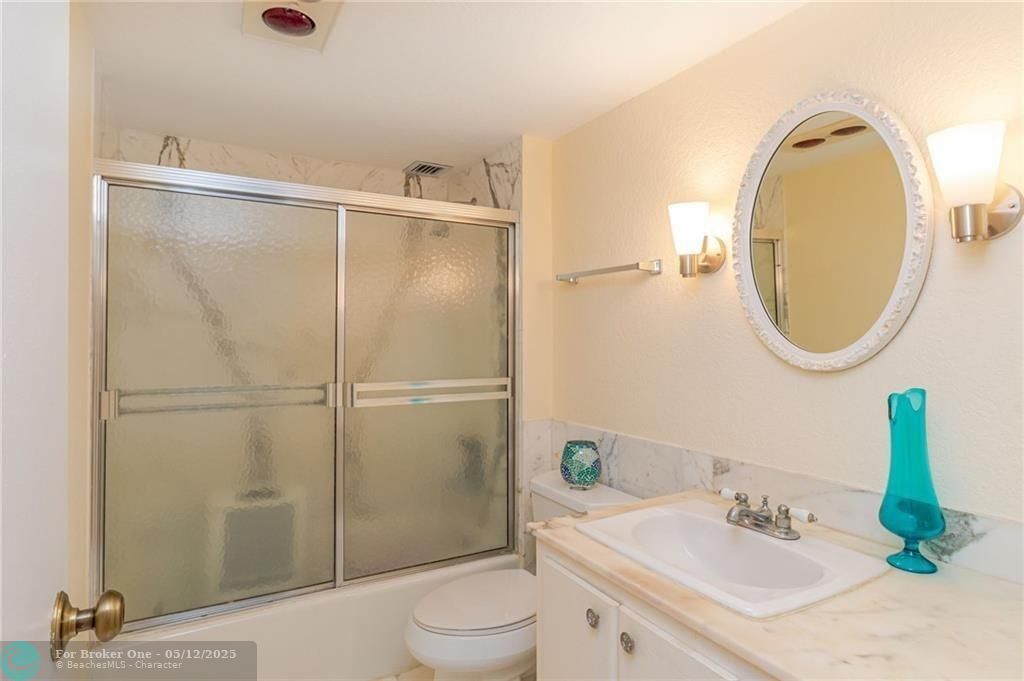 For Sale: $455,000 (3 beds, 2 baths, 1706 Square Feet)