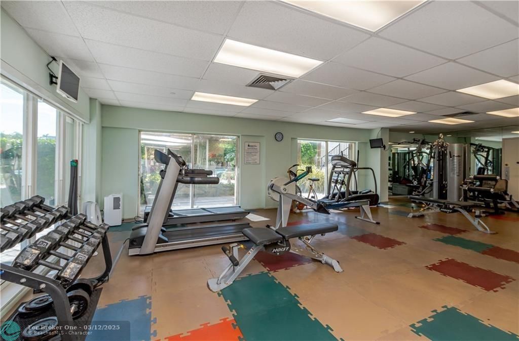 For Sale: $455,000 (3 beds, 2 baths, 1706 Square Feet)