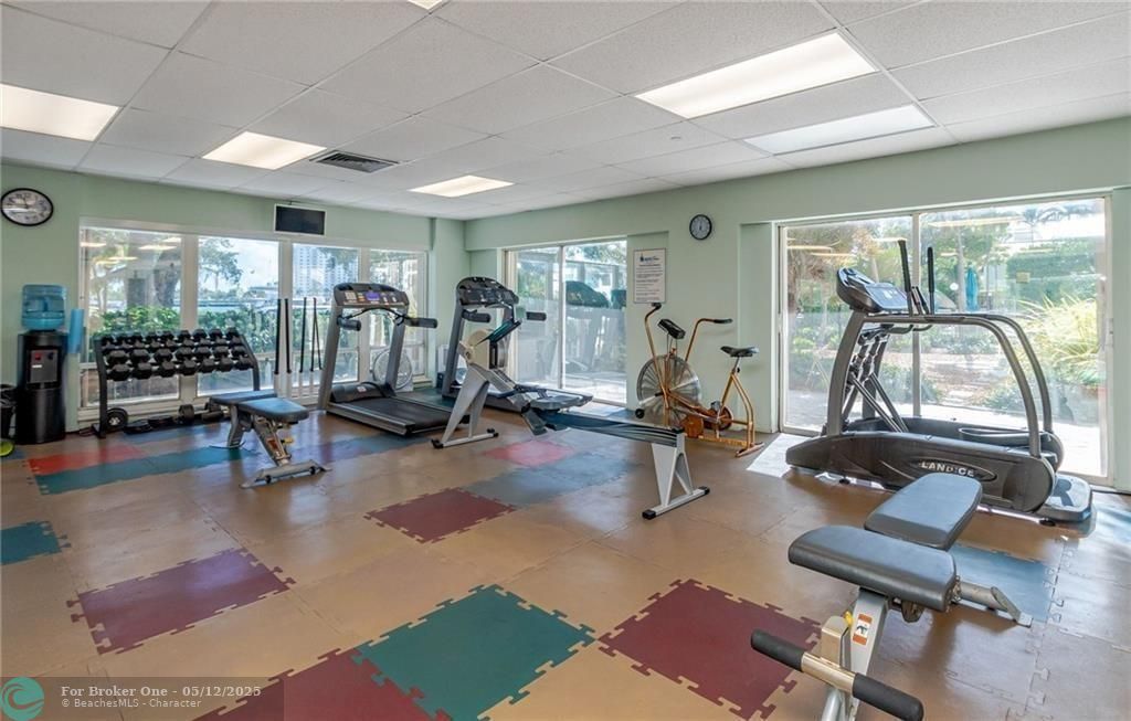 For Sale: $455,000 (3 beds, 2 baths, 1706 Square Feet)