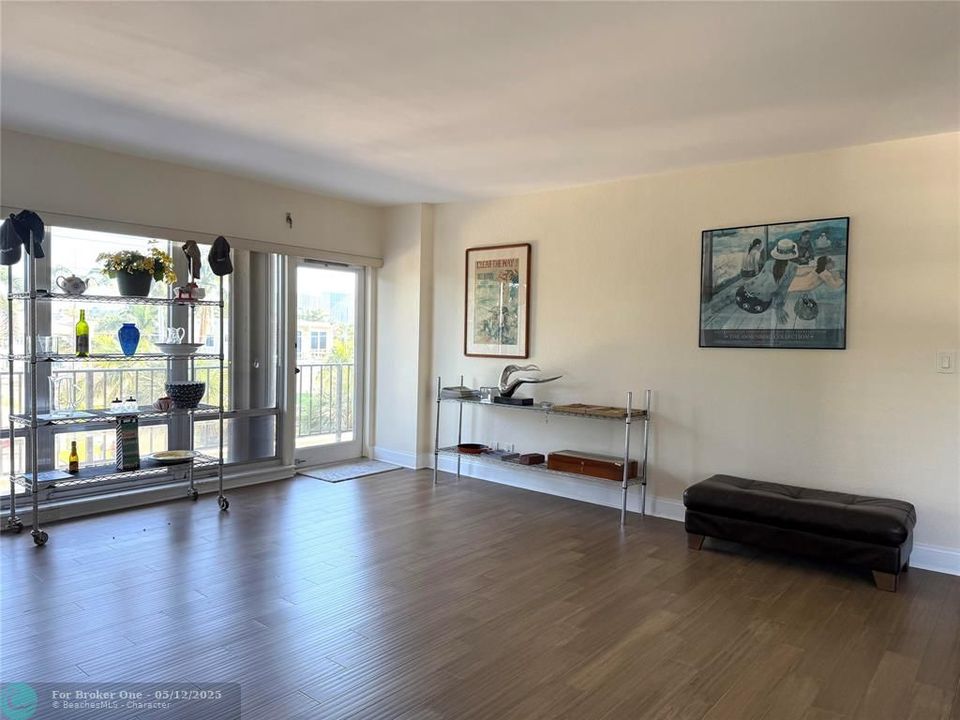 For Sale: $455,000 (3 beds, 2 baths, 1706 Square Feet)