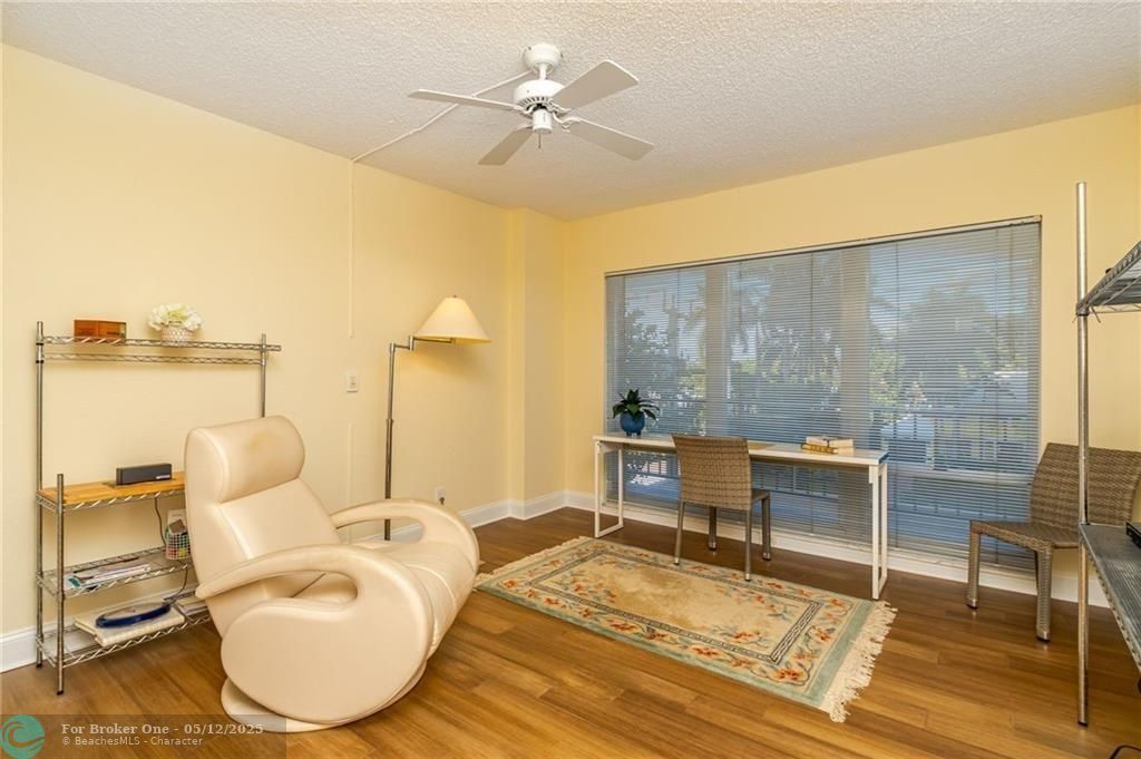 For Sale: $455,000 (3 beds, 2 baths, 1706 Square Feet)