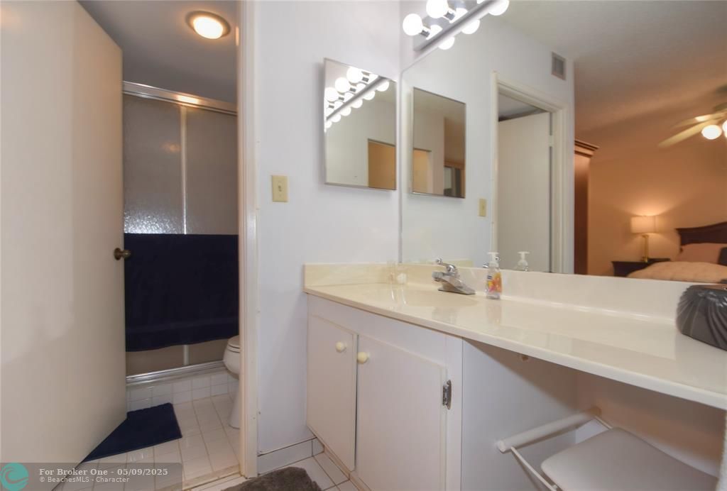 For Sale: $350,000 (3 beds, 2 baths, 1396 Square Feet)